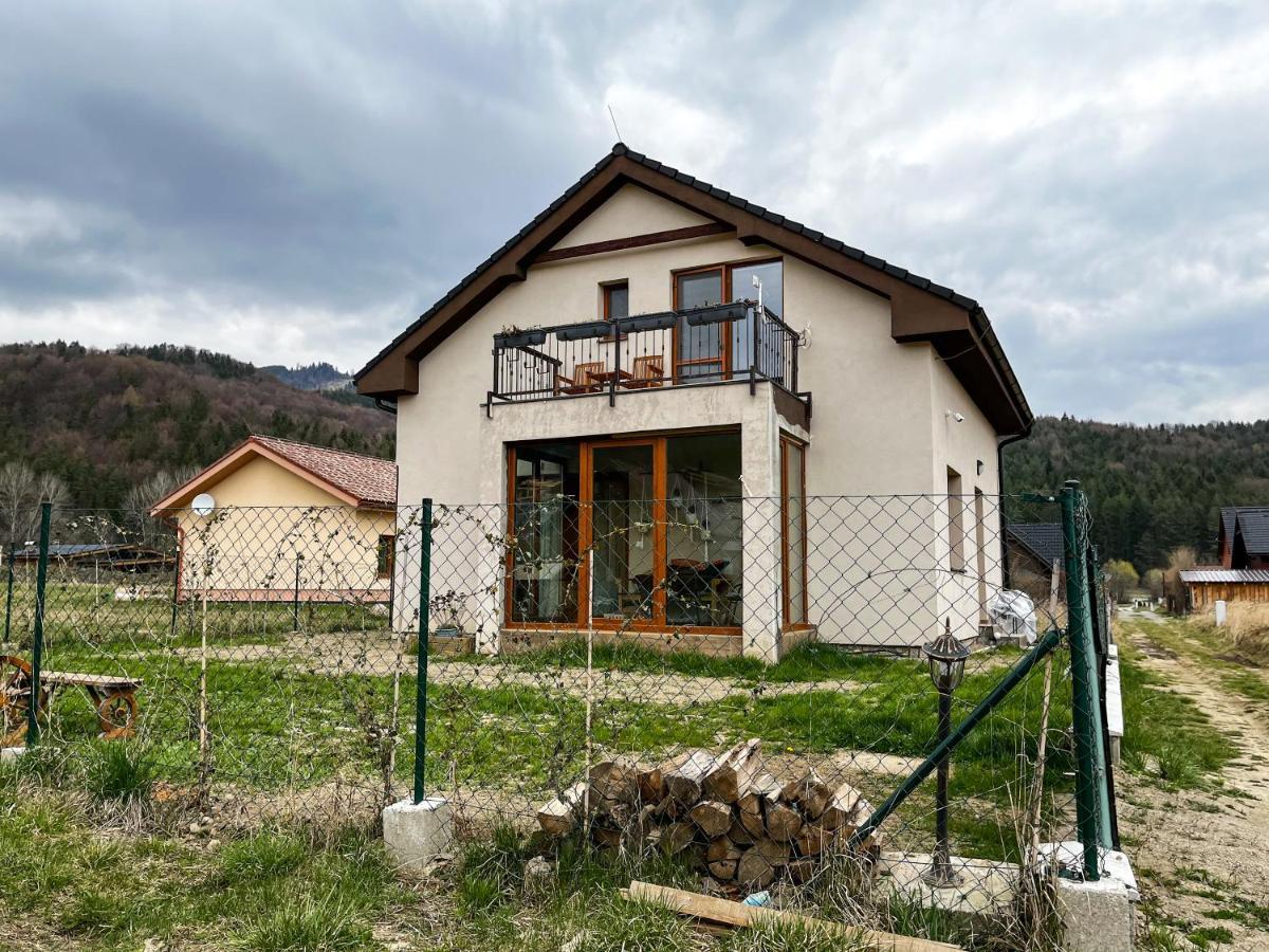 Villa Dovolenkova Chata Valča Exterior foto